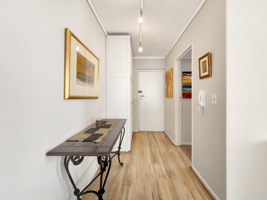 To Let 2 Bedroom Property for Rent in Three Anchor Bay Western Cape
